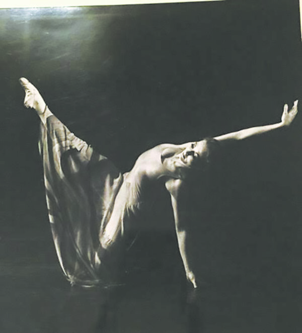 Kathleen Fitzgerald in Jiří Kylián’s “Ariadne”