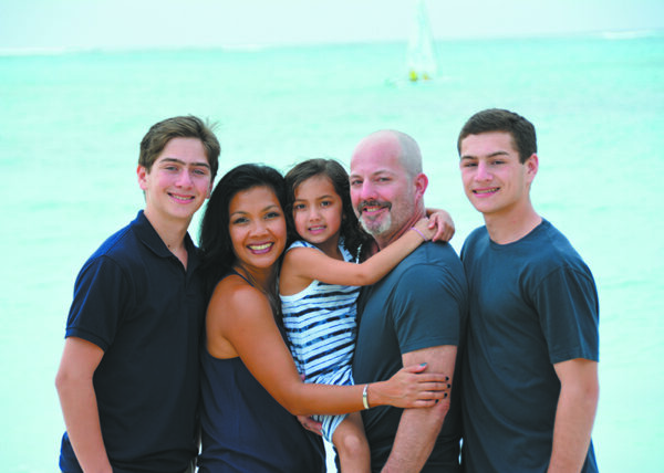 (L-R) Kyle, Tani, Isla, Eric and Jared Gelber