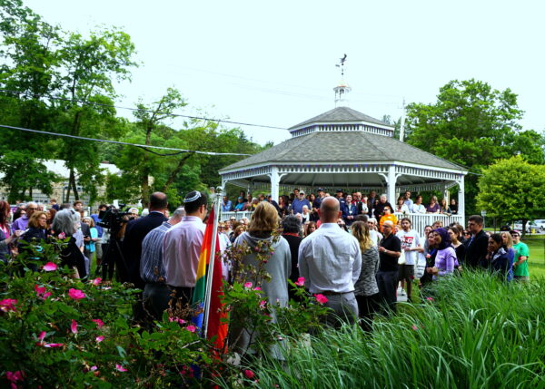 Chappaqua Vigil for Orlando Photo by Grace Bennett/Inside Press