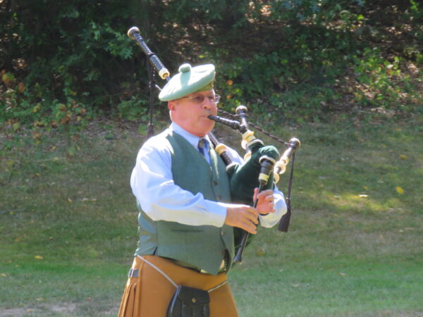 Bagpiper Kevin Moore